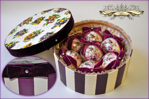 Комплект елочных игрушек "Фарфоровый расцвет"