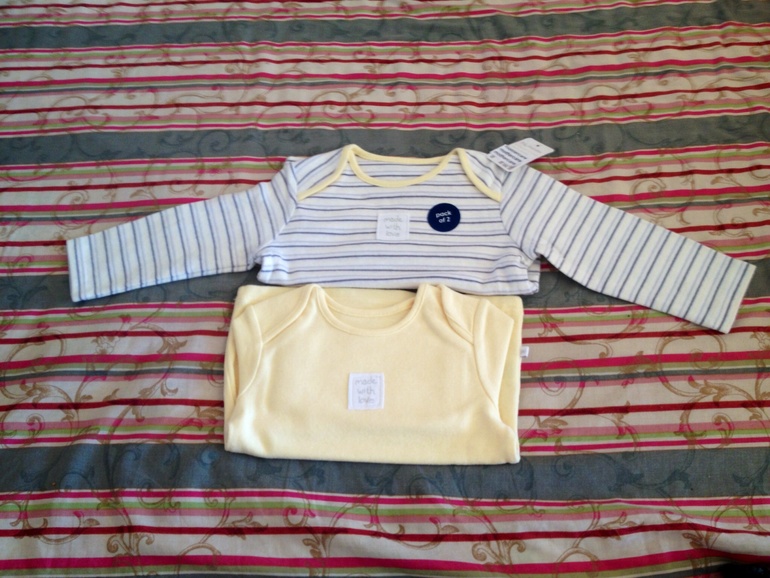 Mothercare маечки унисекс