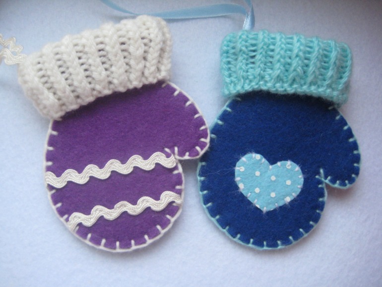 Елочные игрушки ищут дом