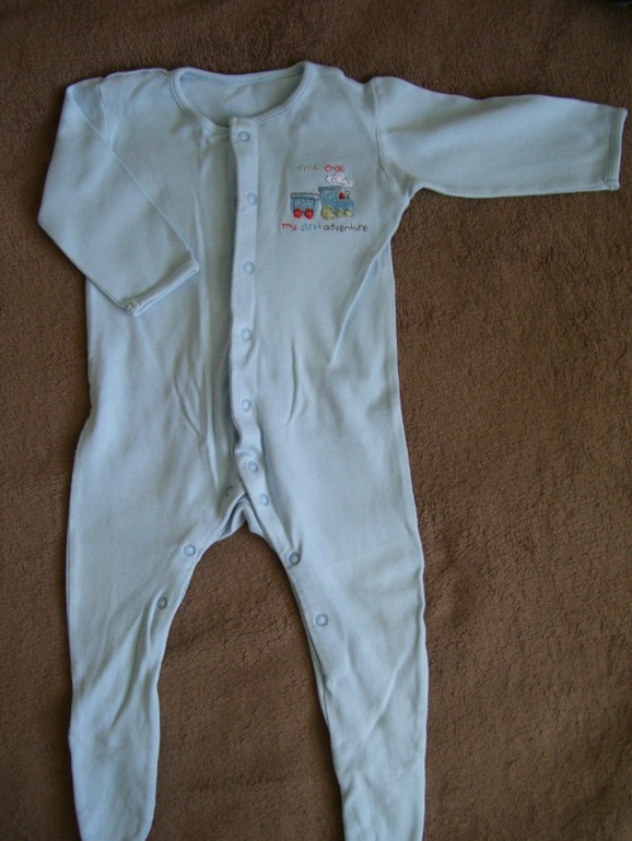Одежда для мальчика Mothercare (толстовка, джинсы, рубашка, шорты, слипы). Б/у очень мало. От 3 до 18 месяцев.