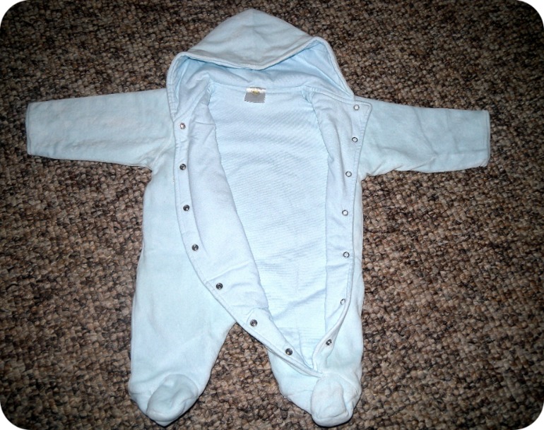 Утеплённый велюровый комбез р-р 3-6 мес. В идеале. Мск + рег. Цена 600р