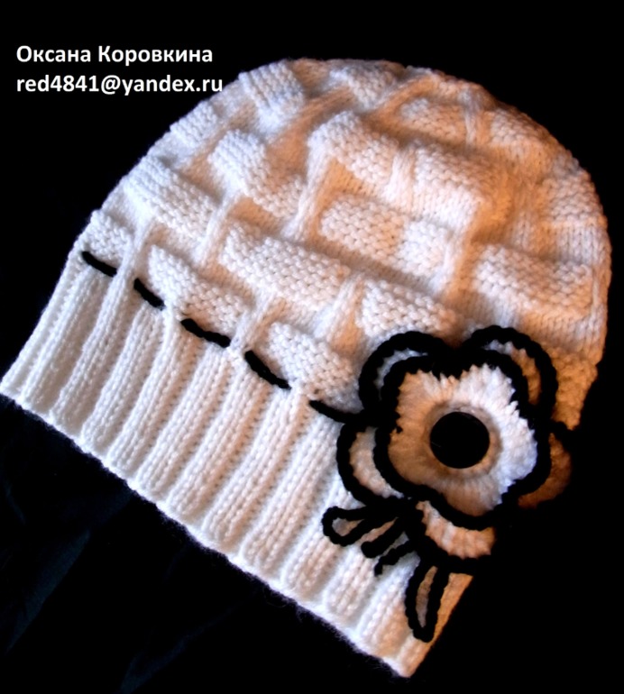 шлем-минни и ещё пару шапочек