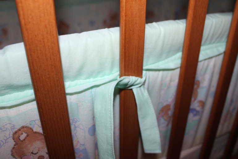 Перешила бортики