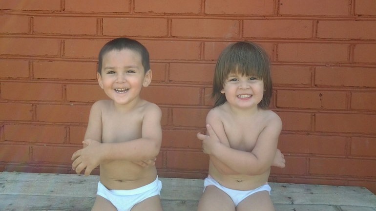 ПРОГОЛОСУЙТЕ ПОЖАЛУЙСТА ЗА НАС!!!