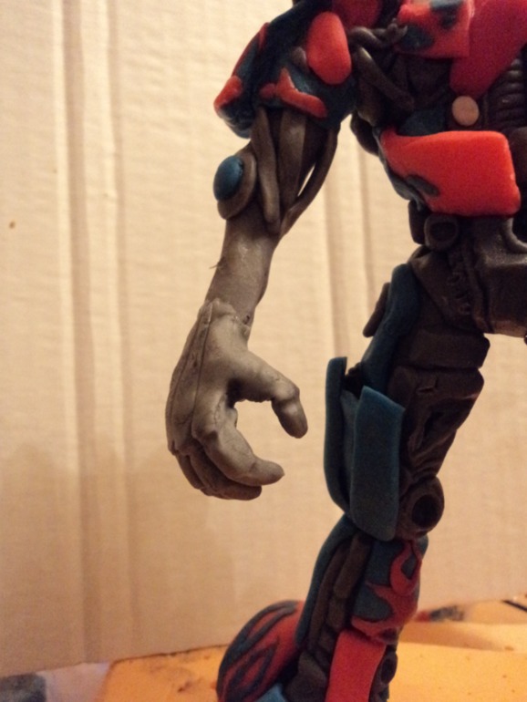 Трансформеры из пластилина. Лепка трансформеров. Оптимуса из пластилина. Оптимус из пластилина. Робот оптимус прайм из пластилина.