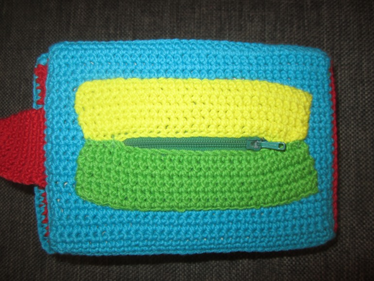 Развивающая книжка Цвета и формы