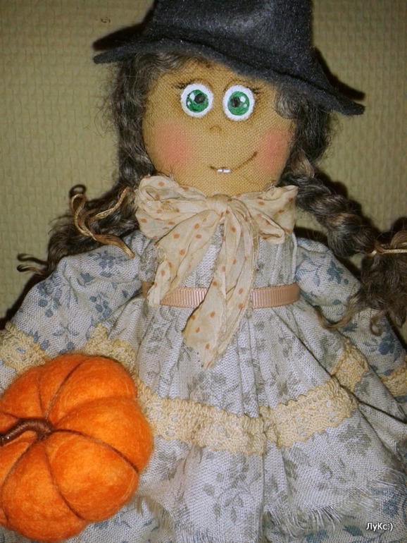 Эсмеральда:))