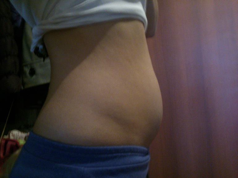 13 и 14 недель. последнее фото- 14 недель с дочкой)