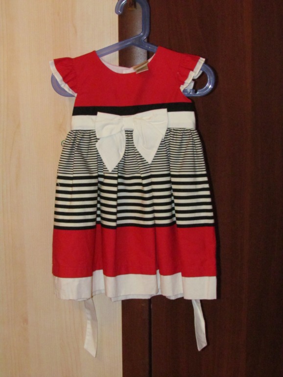 нарядное платье. на 80,86, 92.Новое!