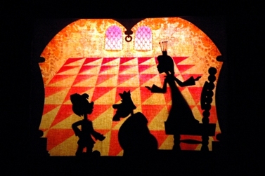 О Московском детском театре теней