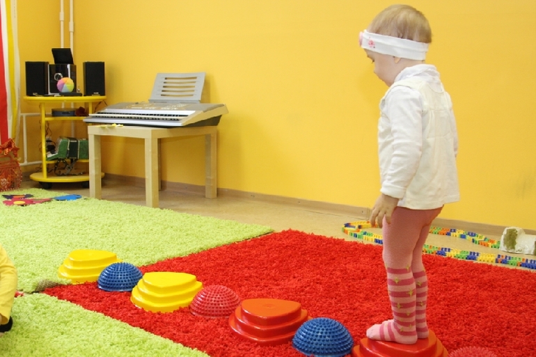 Где найти физкультурное для малышей?