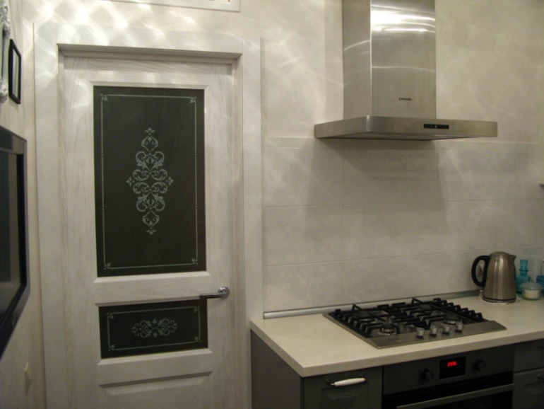 Ну и наша кухня: добро пожаловать)