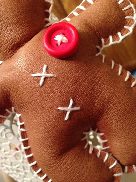 Мишутка из кожи