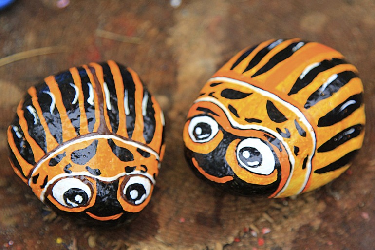 Расписные камушки