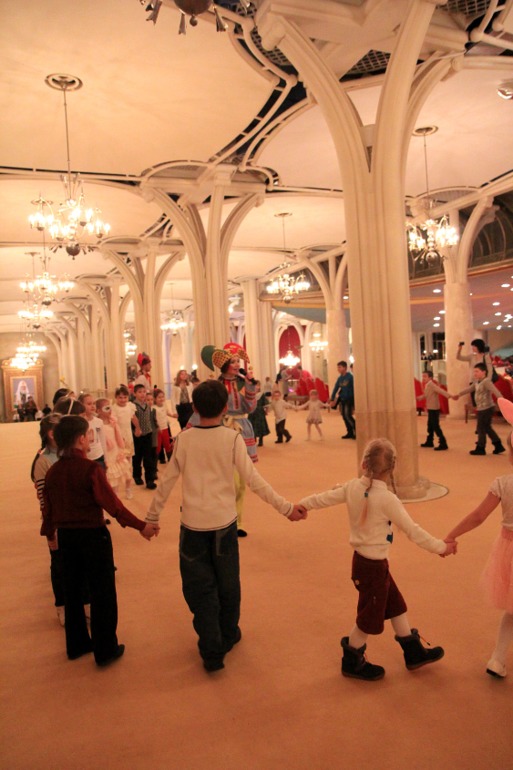 Елка в Храме Христа Спасителя.