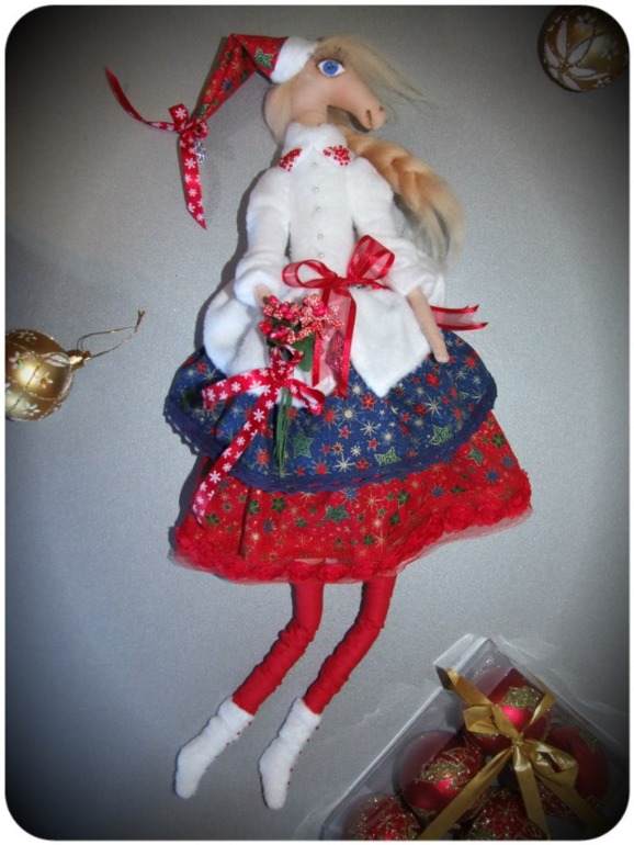 Лошадка Новогодняя