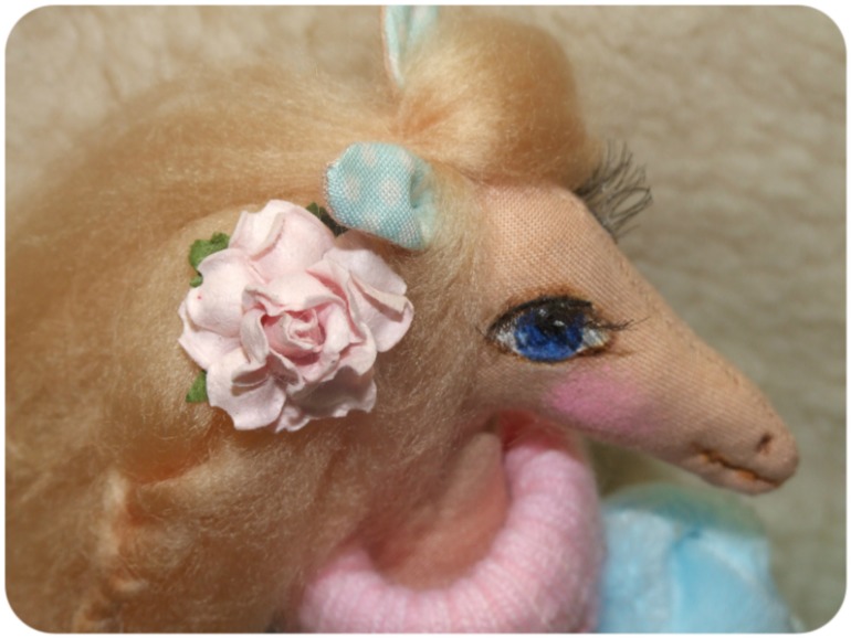 Лошадка Розочка