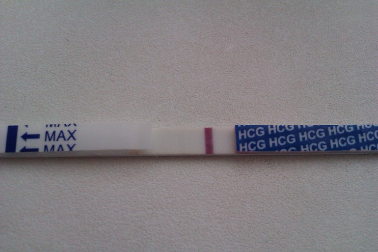 Девочки,посмотрите это самый настоящий реагент,да?(((