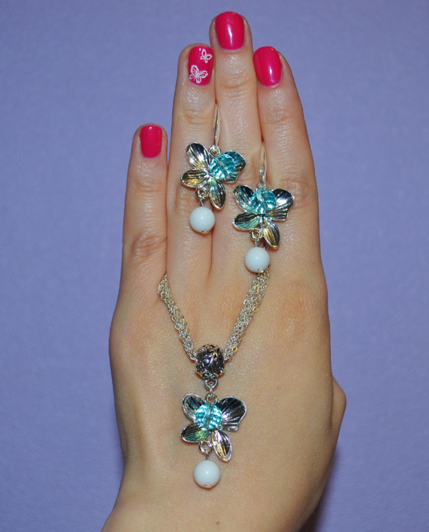 Браслеты ручной работы из полудрагоценных камней. Браслеты есть в наличии и под заказ!!!