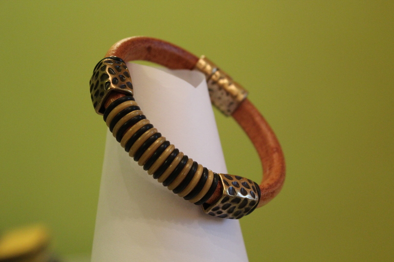 Мои браслетики.