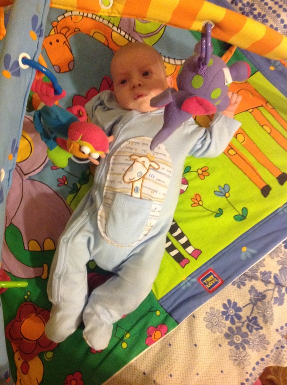 А нам 2 месяца!Мы тут самые малыши получаемся))