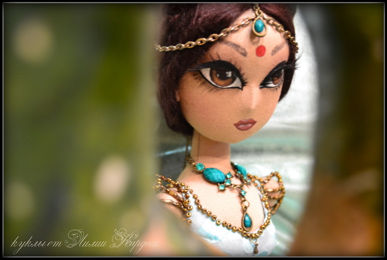 Мохини - дочь таинственной Индии!