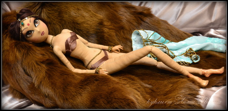 Мохини - дочь таинственной Индии!