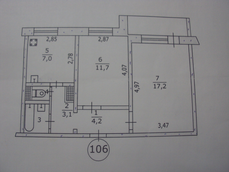 Не хочу шкаф в гостиную-спальню! Что делать?