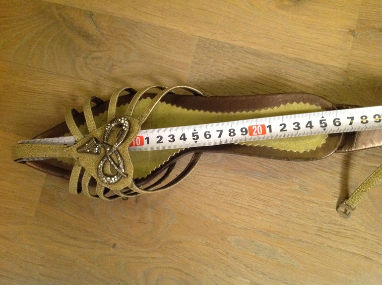 Очень много женской обуви размер 39-40