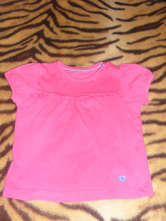 Маечки Мазекея на 6-9 мес 3 шт 200 руб