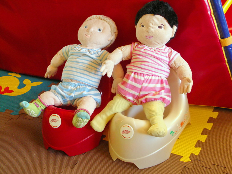 Ой,умора!:)) А Ваши мальчишки играют с куклами?