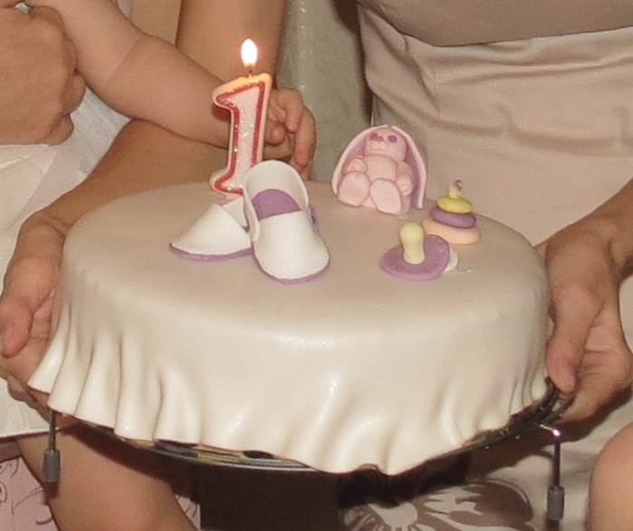 Мои первые мастичные тортики.