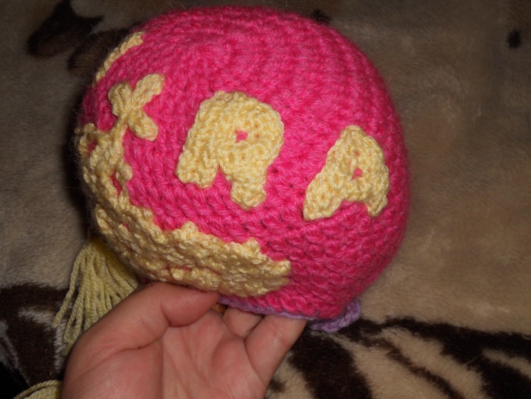 Шапочка в подарок на 3 месяца красавице Кире (дочь Кумы)