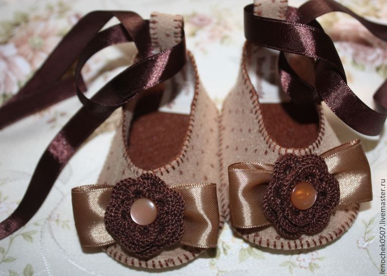 Еще одни фетровые туфельки)