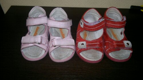 Обувь для девочки ,20,21,23 размер