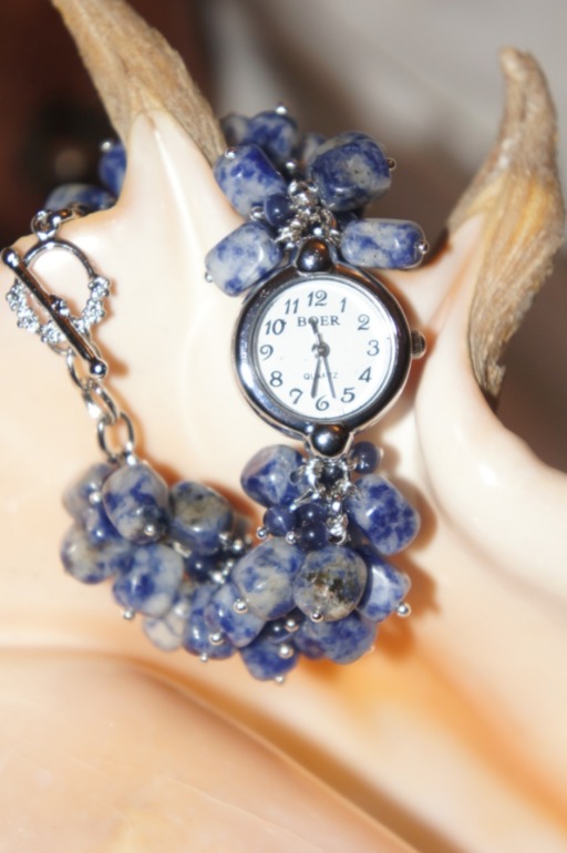 Часики Пасмурное небо. Ручная работа