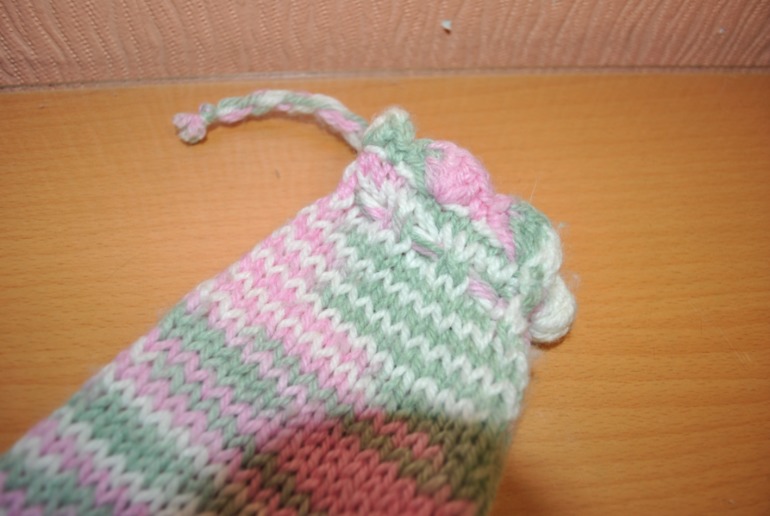 Продам вязаный комбинезон на малыша от 0 до 6 мес (б/у в идеальном состоянии)