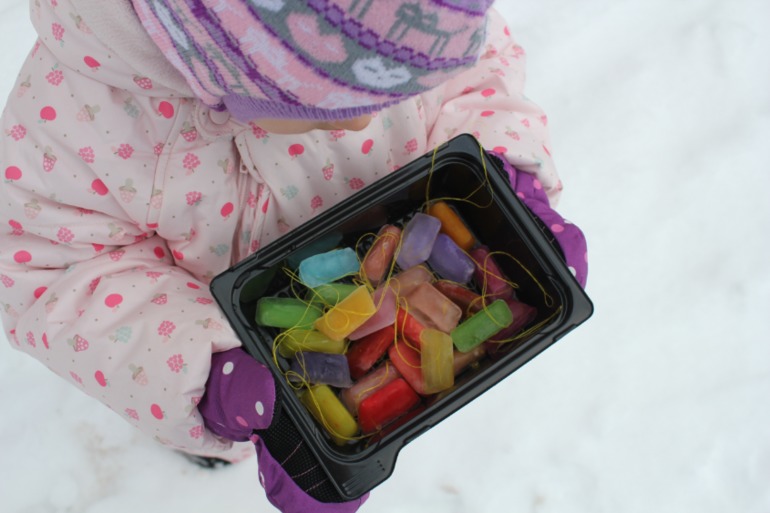 Ледяные украшения на ёлочку