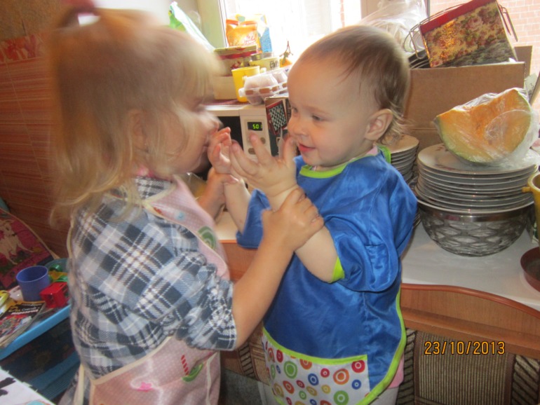 ФМ Готовим с детьми. Неделя 4, банановые оладьи и банановое молоко.