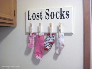 Как крепить прищепки к этой дощечке?