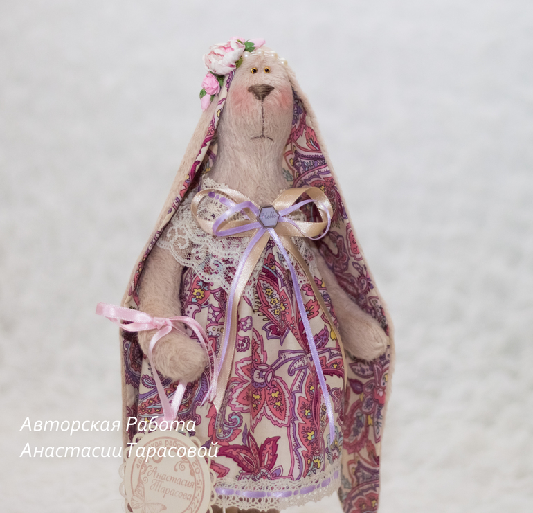 Кролик цвета топленого молока...