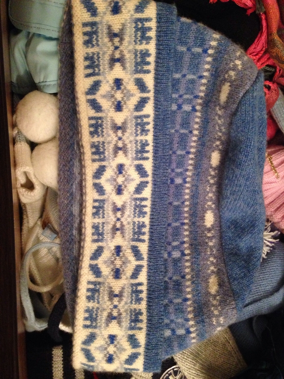 Отдам всякую посуду- Одинцово, чуть одежды