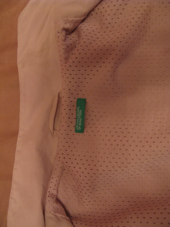 Куртка Vertbaudet из Германии, Куртка Guess, ветровка Benetton ! В хорошем состоянии!