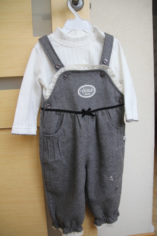 Одежда для девочки бу в идеале Akkon