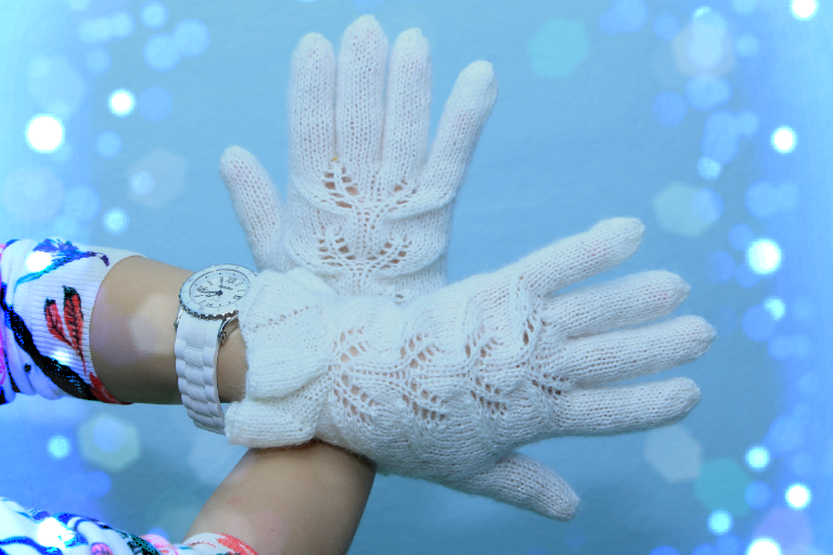 Нежные перчатки от Vogue