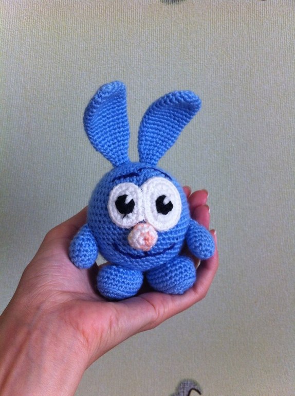 вяжу на заказ веселых смешариков:)