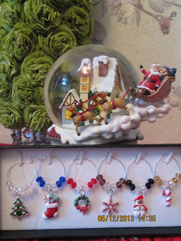 Новогодние украшения для бокалов.