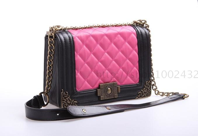 Клатчи и просто маленькие сумочки через плечо!