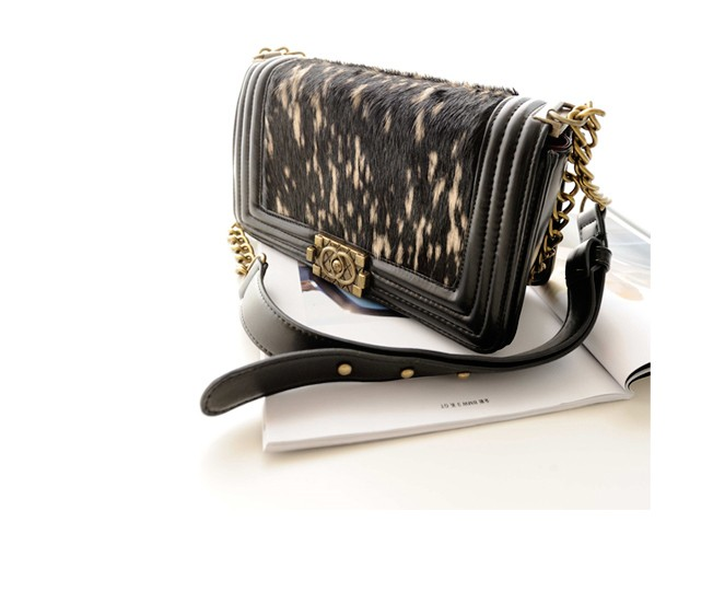 Клатчи и просто маленькие сумочки через плечо!