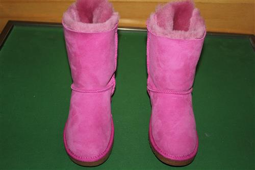 Хвасты. Фото посредника. Угги. Нежные девьчячьи цвета